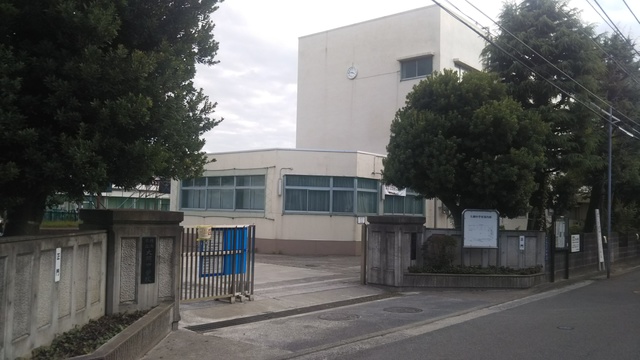 中学校　横浜市立大綱中学校（中学校）まで1069m