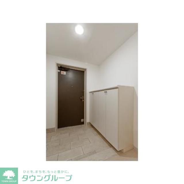 玄関　※写真は同タイプ住戸です。