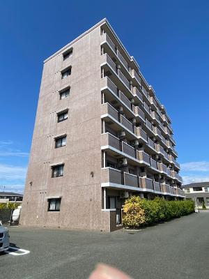 建物外観　落ち着いた雰囲気の外観です