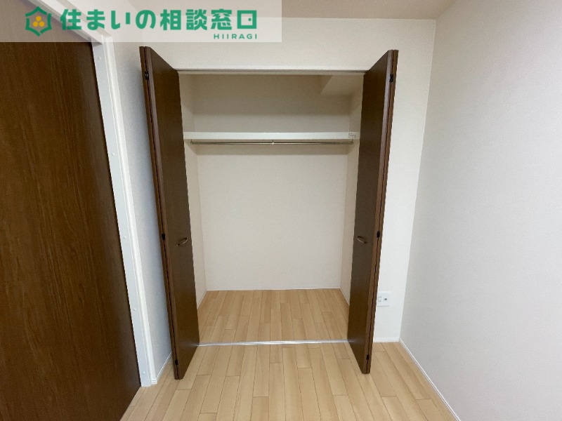 収納　同型