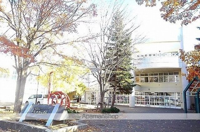 小学校　屯田西小学校（小学校）まで400m