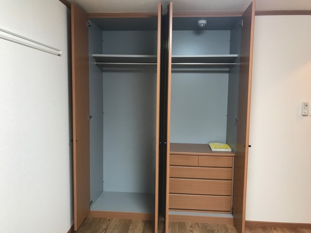 収納　※写真は別号室です