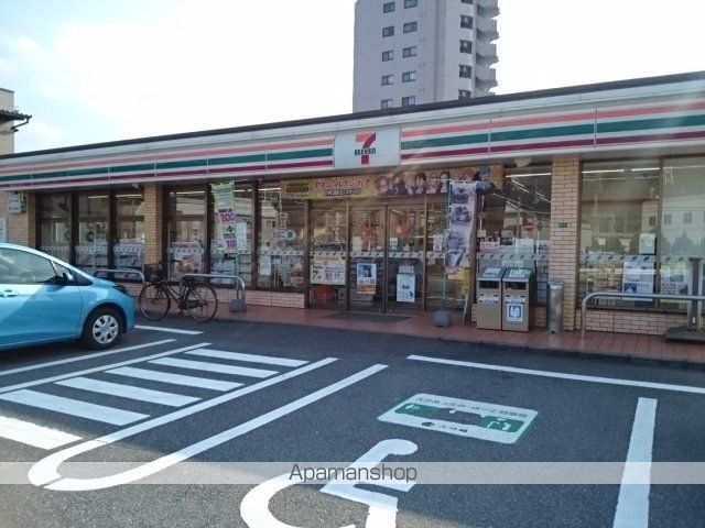 コンビニ　セブンイレブン下郡中央店（コンビニ）まで400m