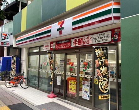 コンビニ　セブンイレブン世田谷上馬2丁目店（コンビニ）まで317m