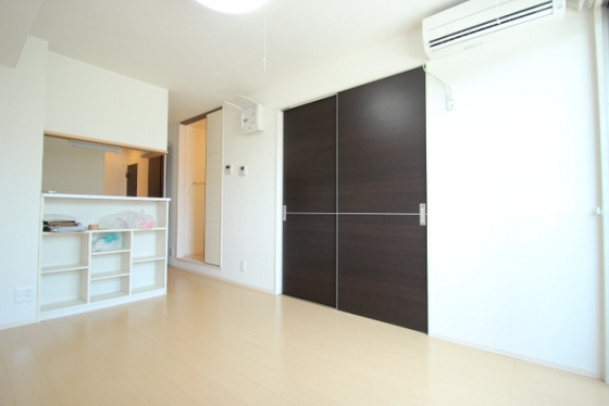 居室・リビング　※別部屋の写真です