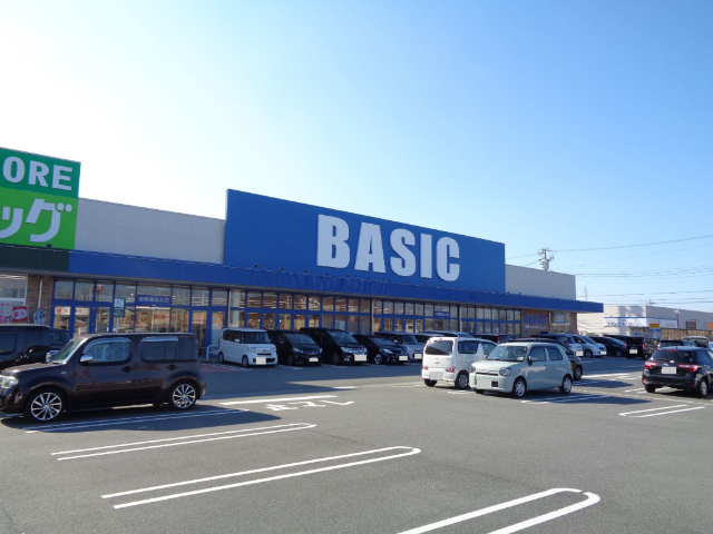 スーパー　ベーシック松阪川井町店（スーパー）まで682m