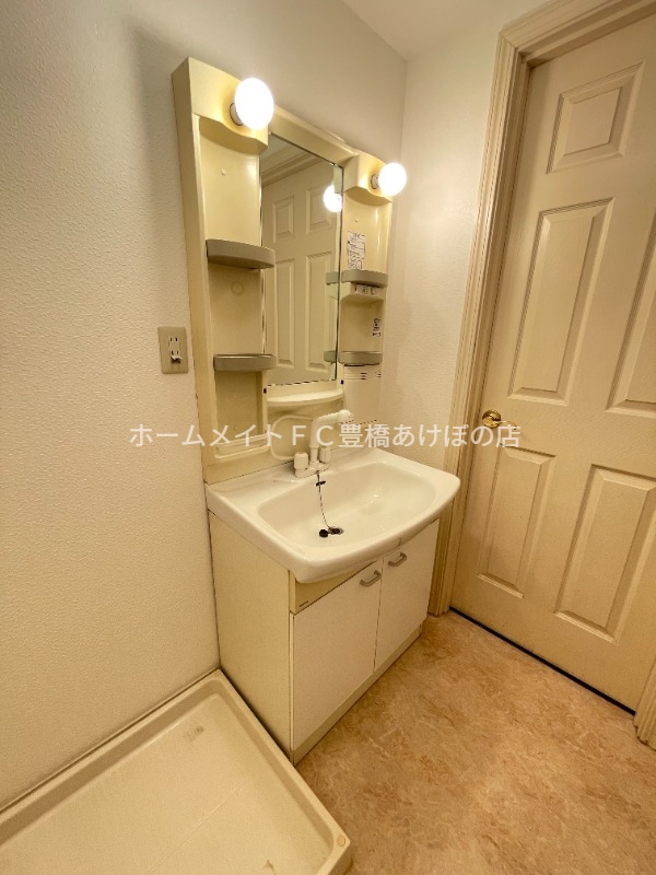 洗面設備　同型別部屋写真