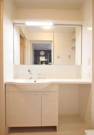 洗面設備　他のお部屋の写真です