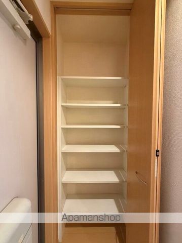 ＪＲ山陽本線 広島駅 徒歩3分 3階建 築13年の玄関写真