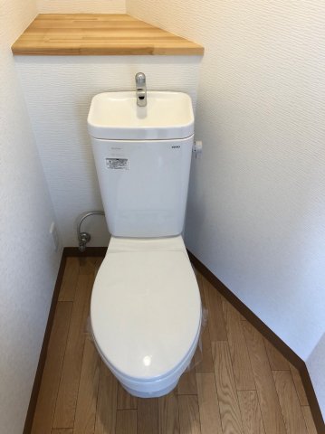 トイレ　コンパクトで使いやすいトイレです♪