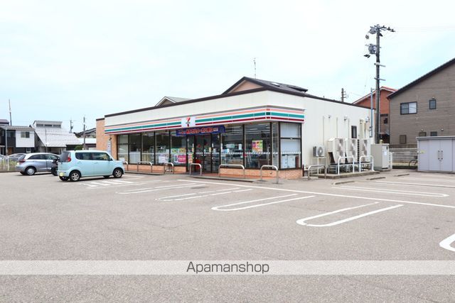 コンビニ　セブン－イレブン金沢三ツ屋町店（コンビニ）まで1338m