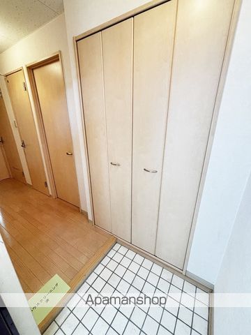 ＪＲ東海道本線 藤枝駅 徒歩17分 3階建 築21年の玄関写真