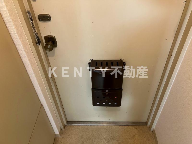 玄関　収納もある玄関です