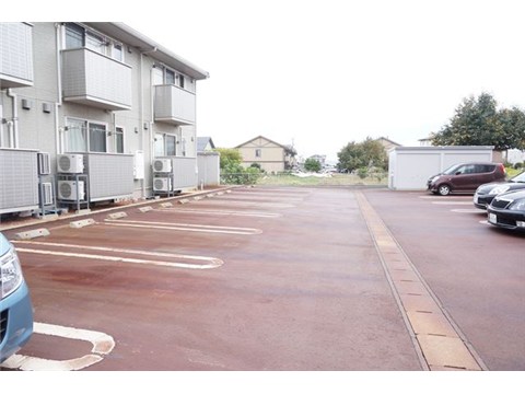 駐車場　駐車場