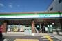 コンビニ　ファミリーマート東田辺三丁目店（コンビニ）まで711m