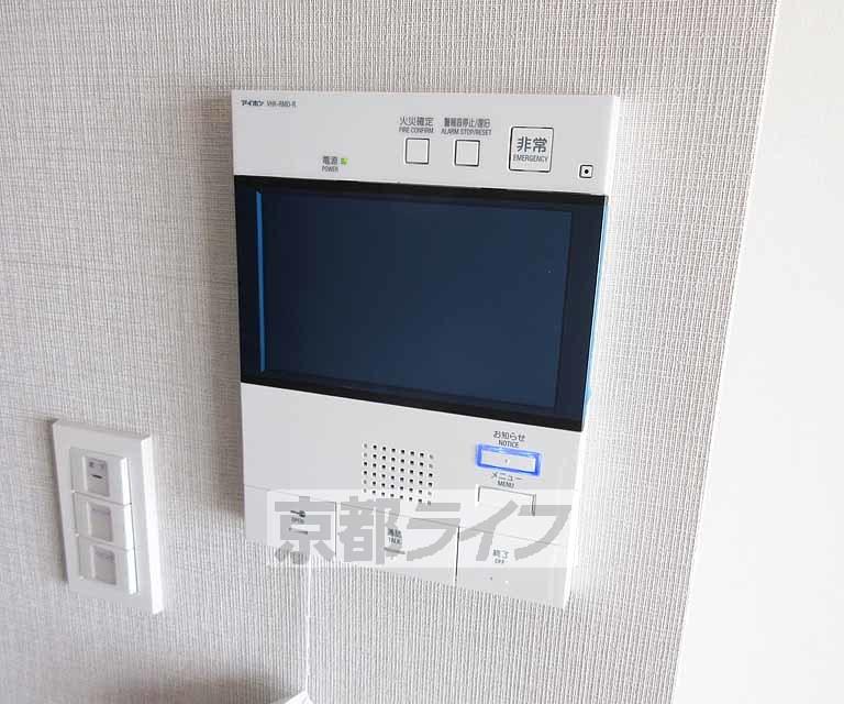 セキュリティ　安心のモニター付き。