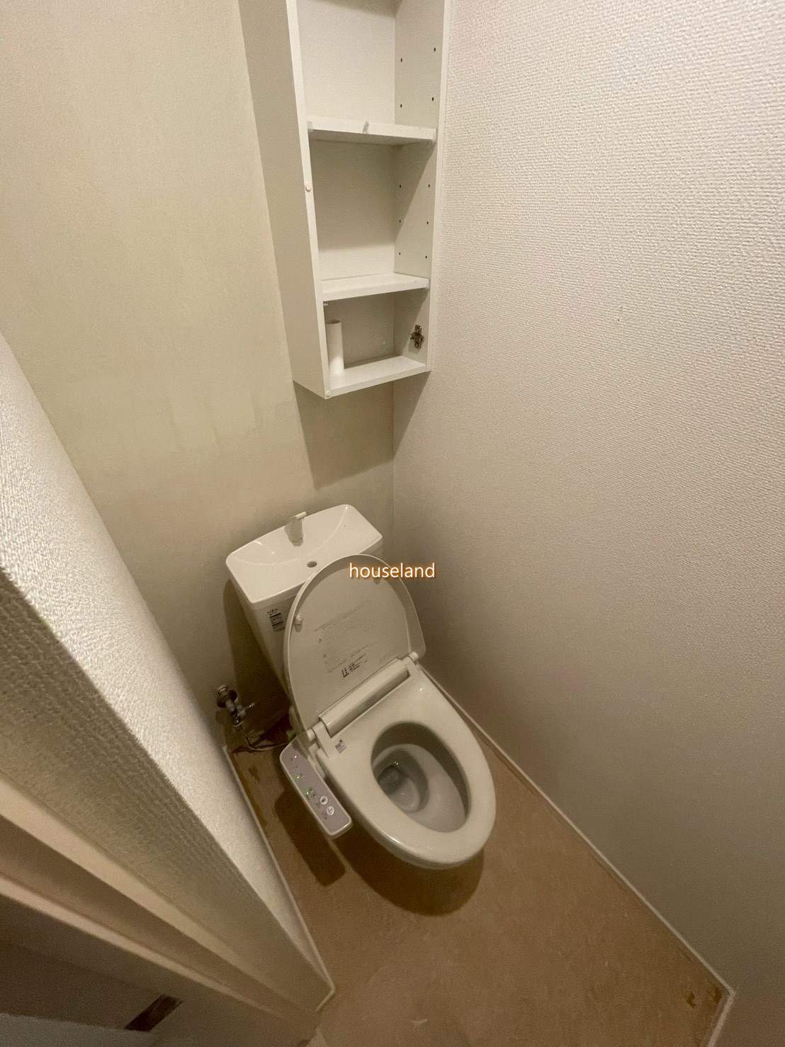 トイレ　清掃中の写真です