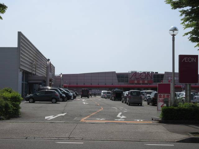 ショッピングセンター　イオン野々市南店（ショッピングセンター）まで608m