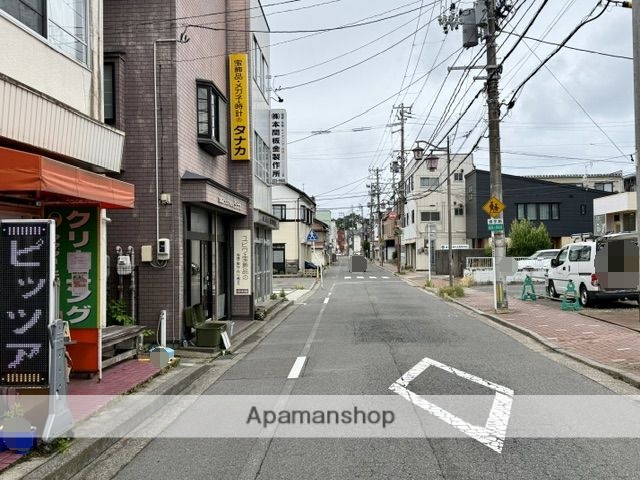 その他　前面道路（その他）まで0m