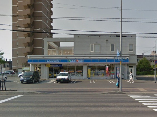 コンビニ　ローソン札幌平岸3条店（コンビニ）まで59m