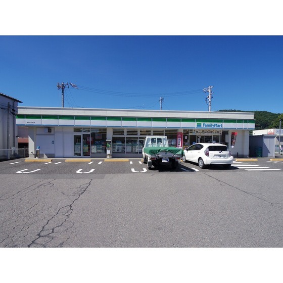 コンビニ　ファミリーマート岡谷山下町店（コンビニ）まで316m