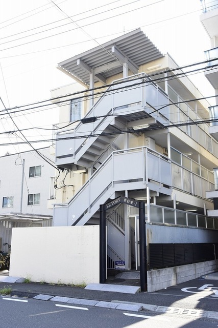 建物外観　２０２５年８月撮影