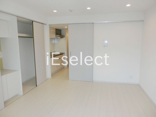その他部屋・スペース　バルコニーから見たお部屋です。