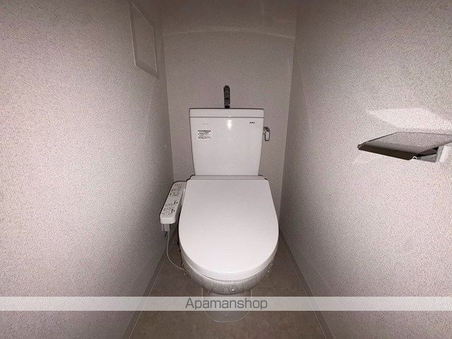 地下鉄千日前線 新深江駅 徒歩6分 15階建 築2年のトイレ写真