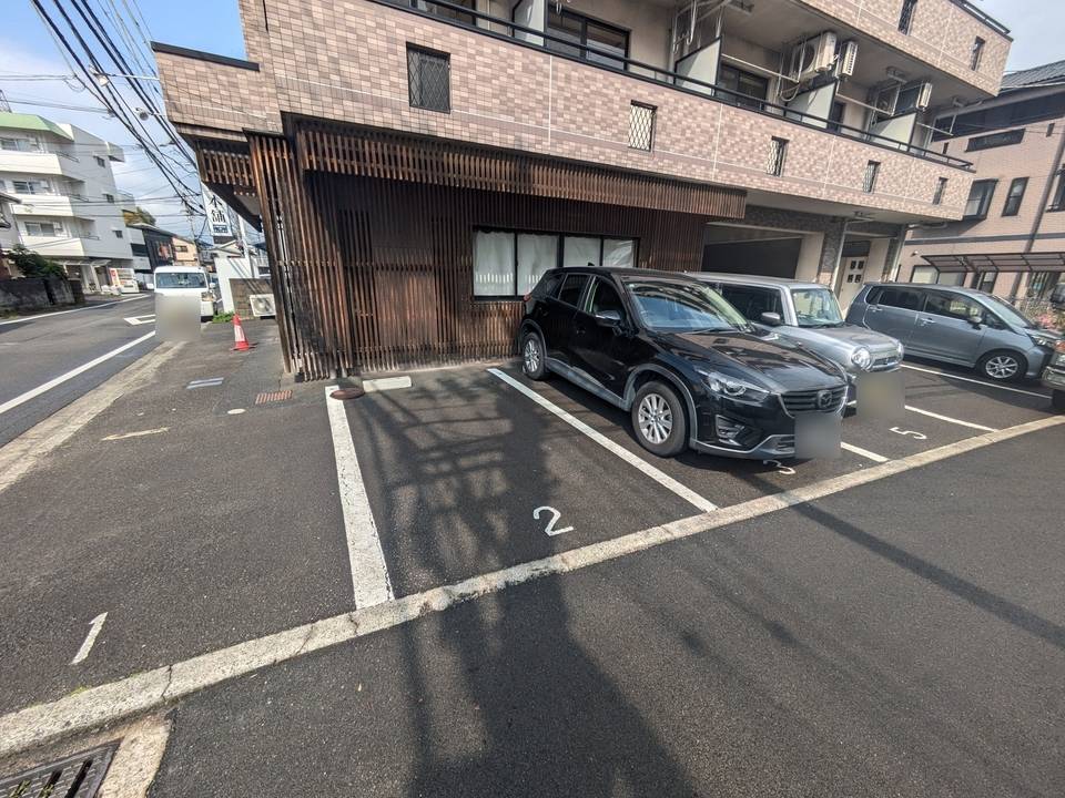 駐車場　駐車場