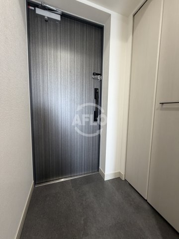 玄関　アドバンス大阪メルディア　玄関