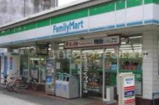 コンビニ　ファミリーマート天王寺生玉町店（コンビニ）まで320m