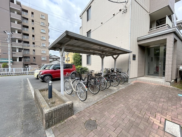 その他　★敷地内駐輪場★