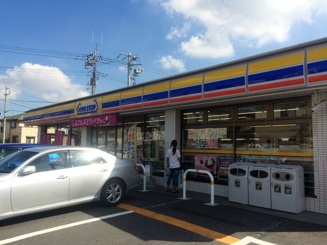 コンビニ　ミニストップ草加新里町店（コンビニ）まで641m