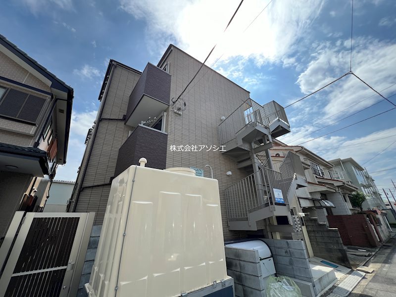 建物外観　ルガールフェリス三郷のご紹介は住まいの窓口アソシエにお任せ下