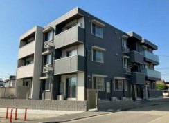 建物外観　建設中