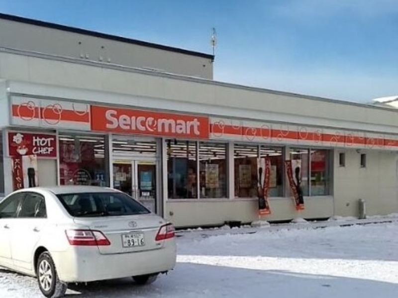 コンビニ　セイコーマート屯田8条店（コンビニ）まで132m
