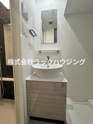洗面設備　反転タイプ同仕様