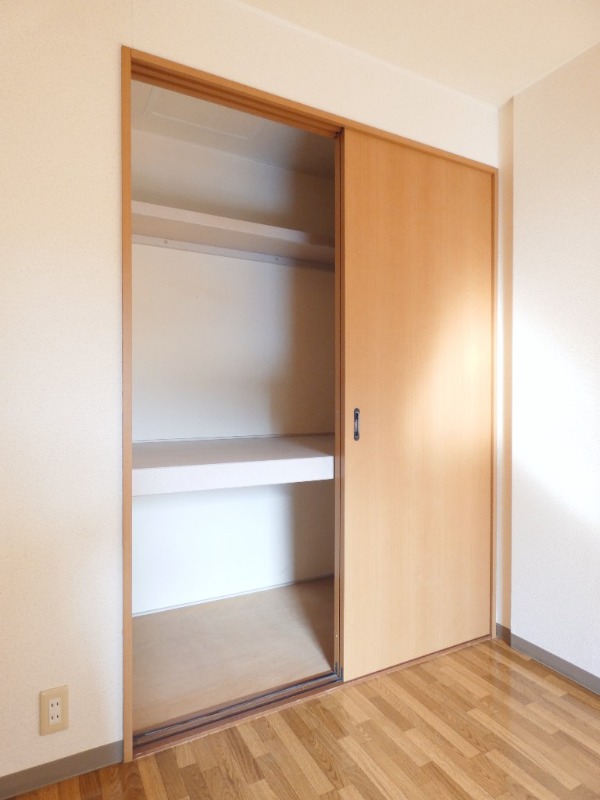 収納　図面と現状に相違がある場合には現状を優先