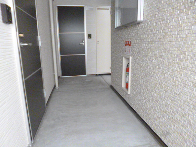 エントランス　マンション共用部になります。