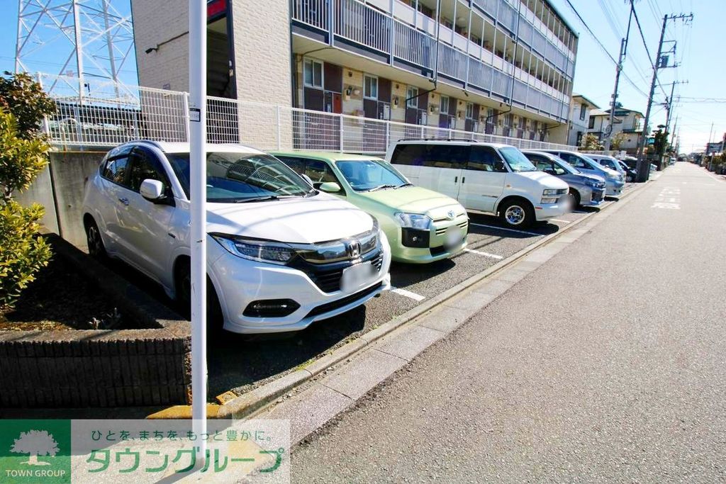 駐車場　駐車場