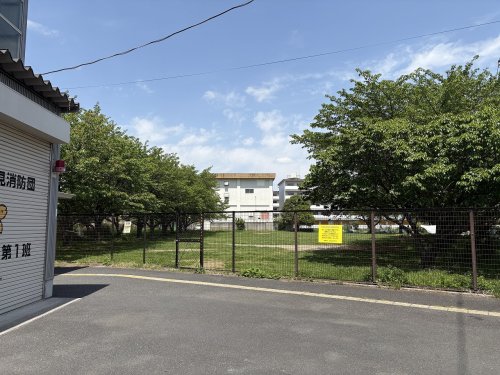 公園　町のはらっぱ（公園）まで82m
