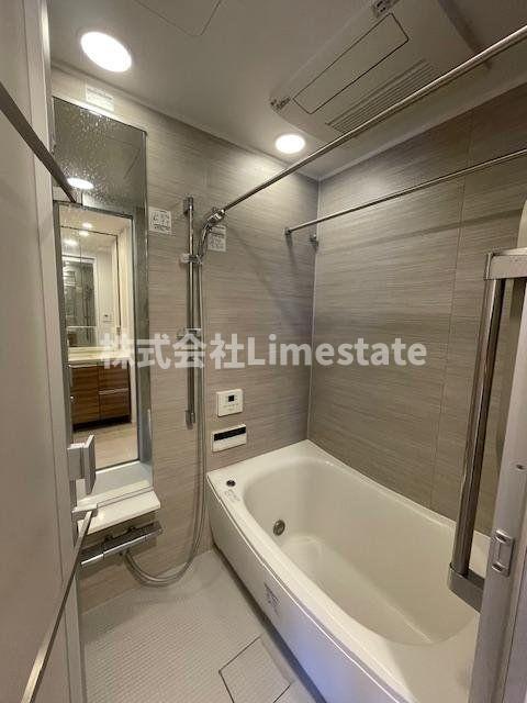 バス・シャワールーム　別部屋参考写真