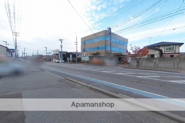 その他　前面道路（その他）まで0m