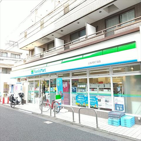 コンビニ　ファミリーマート（コンビニ）まで504m