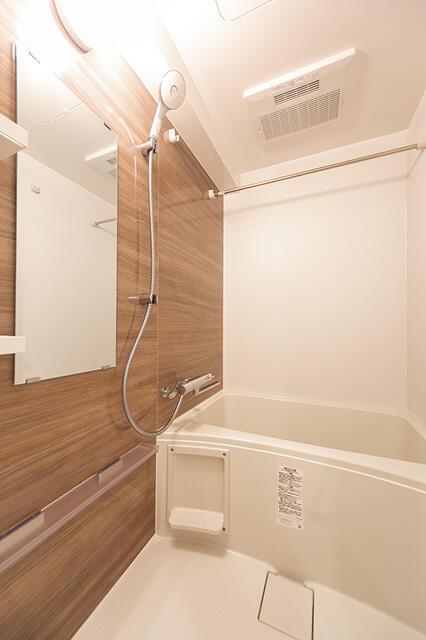 バス・シャワールーム　※写真は同タイプ住戸です。