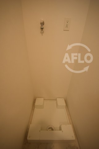 その他設備　ラフォルム鎗屋町　洗濯機置き場