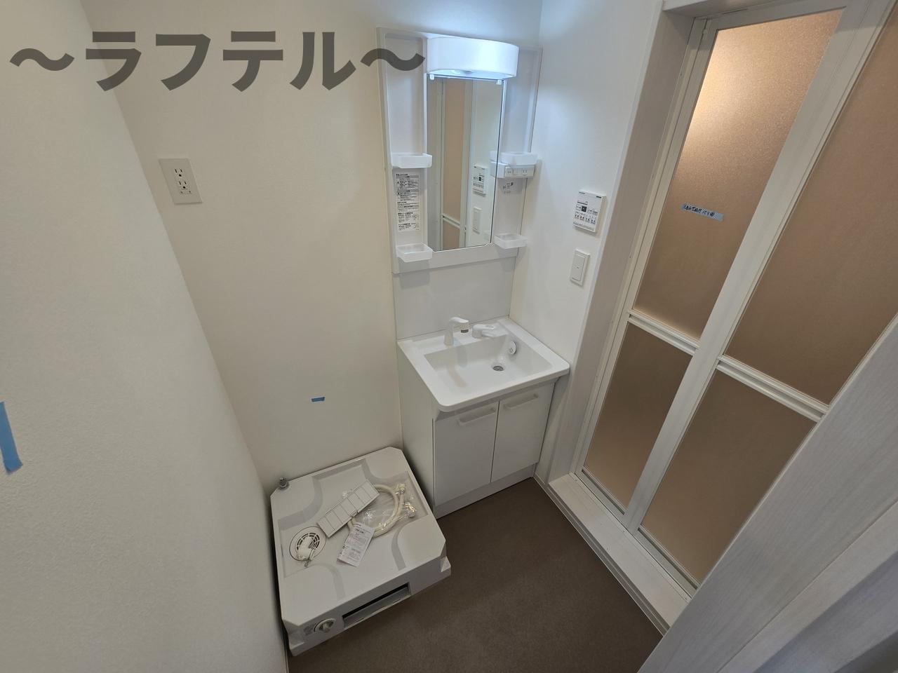 洗面設備　同メーカー施工　別部屋イメージ写真
