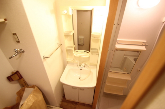 洗面設備　※別部屋の写真です