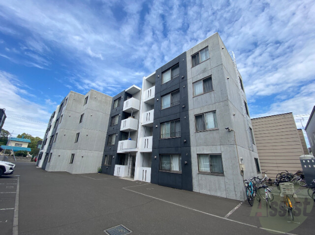 建物外観　札幌市東区本町一条「メゾンクー・ドゥ・クール６」