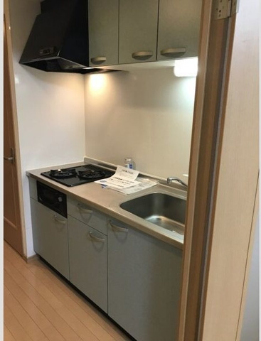 キッチン　※写真は同じマンションの違う部屋のものになります。